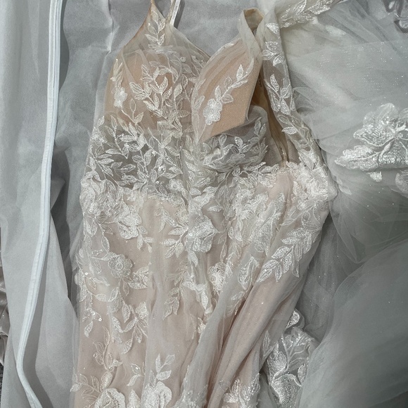 Stella York size 22
